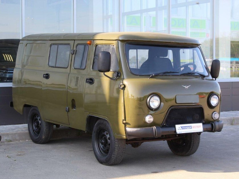 Уаз буханка 2.7 мт комби 7 мест