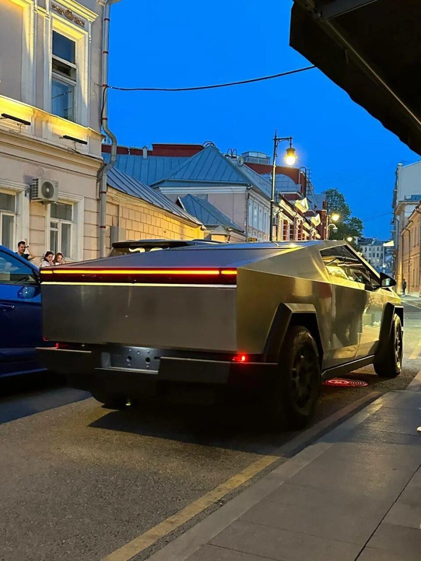 Tesla cybertruck электромобиль