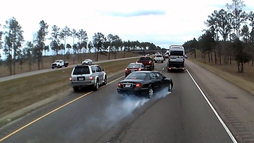 Обгоняемый автомобиль это