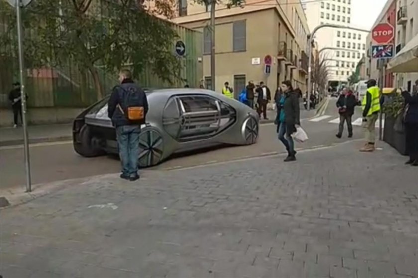 Рено странная