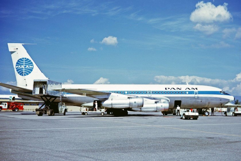 Boeing 720 United