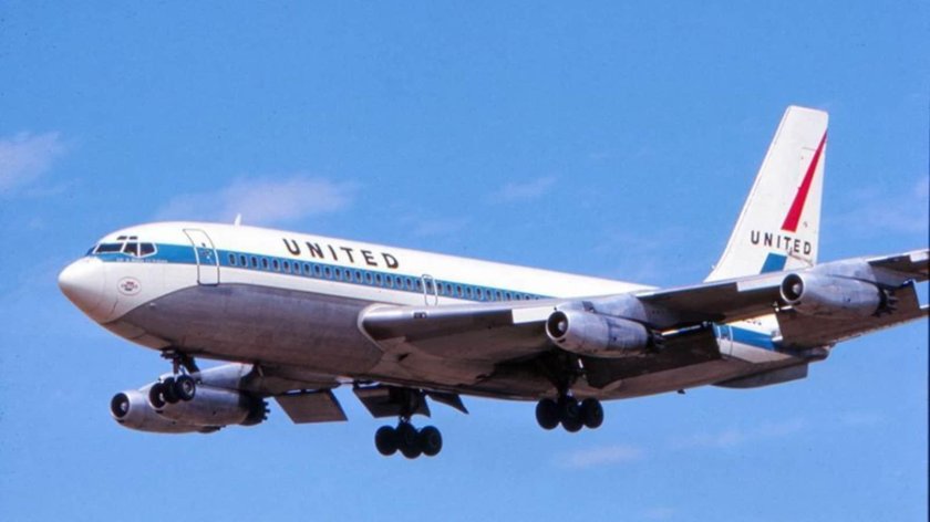 Boeing 720 United