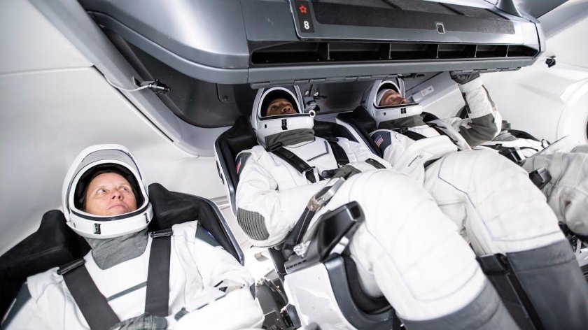 Крю драгон космический корабль