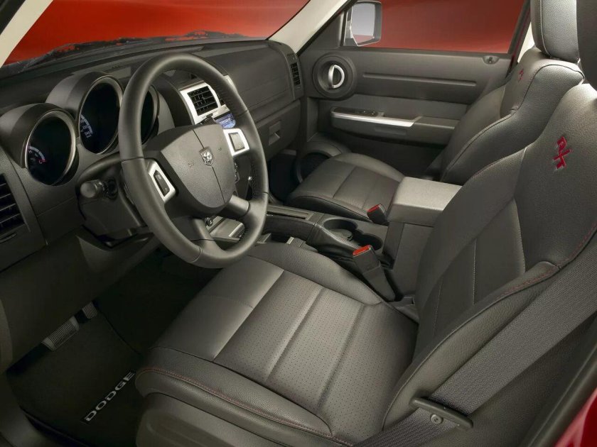 Додж нитро 2007 салон