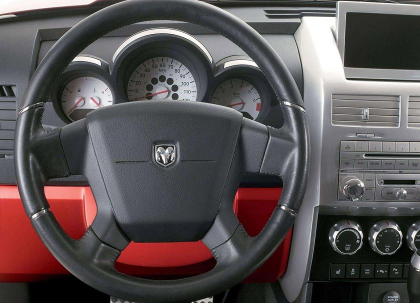 Додж нитро 2007 салон