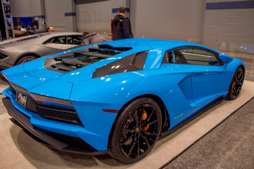 Lamborghini aventador s