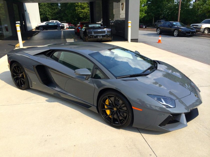 Ламборджини 2023