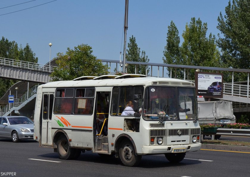 ПАЗ 3205 сбоку