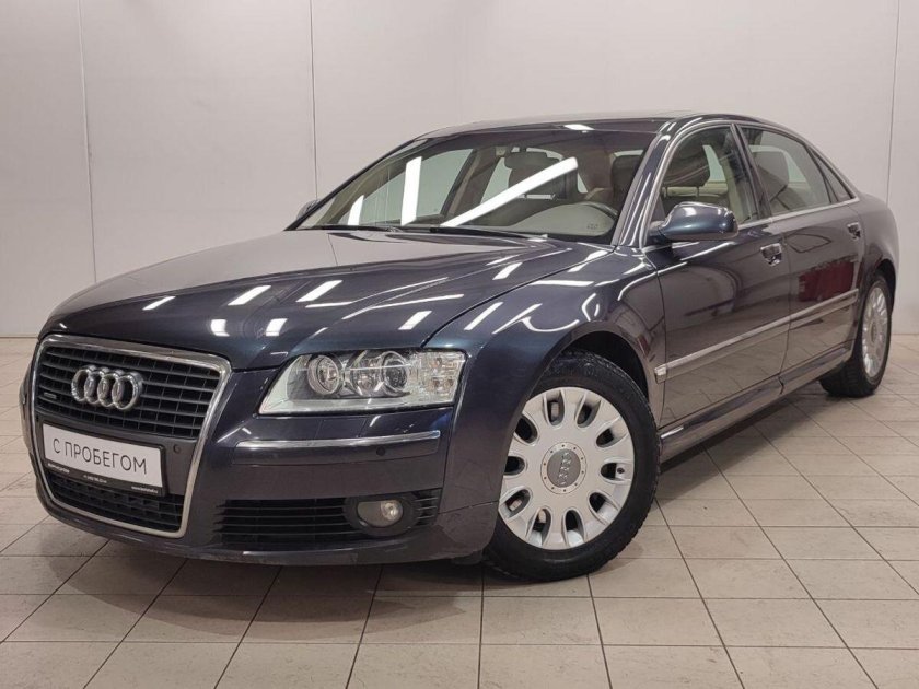 Ауди а 8 2005