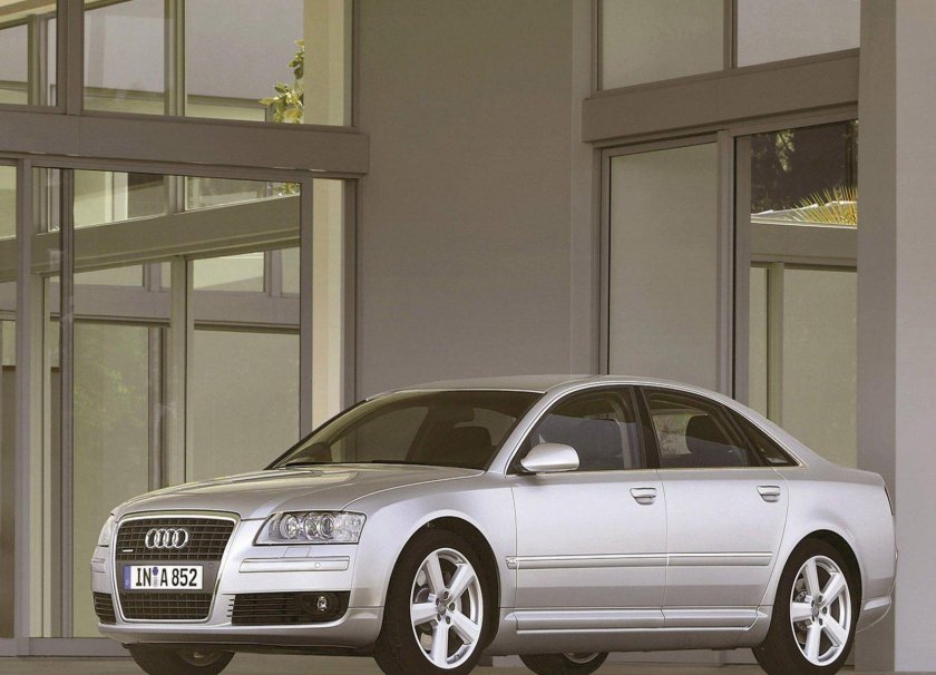 Ауди а8 Лонг 2005