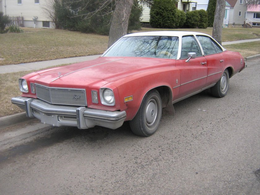 Buick Regal 1973 sedan