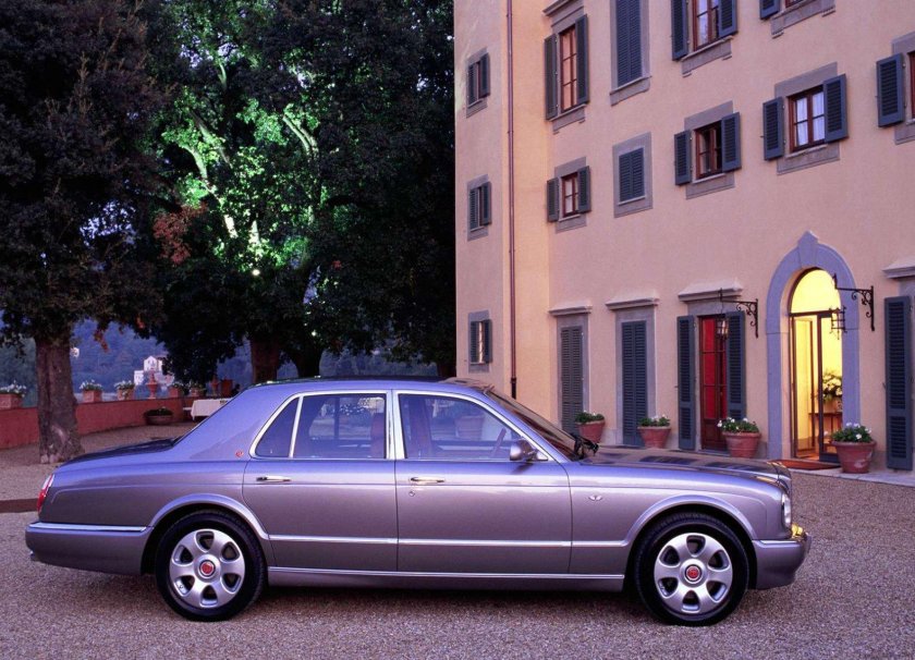 Бентли Арнаж 1998