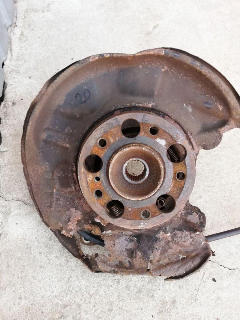 Запчасти Мерседес 203