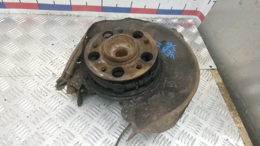 Ступица задний левый