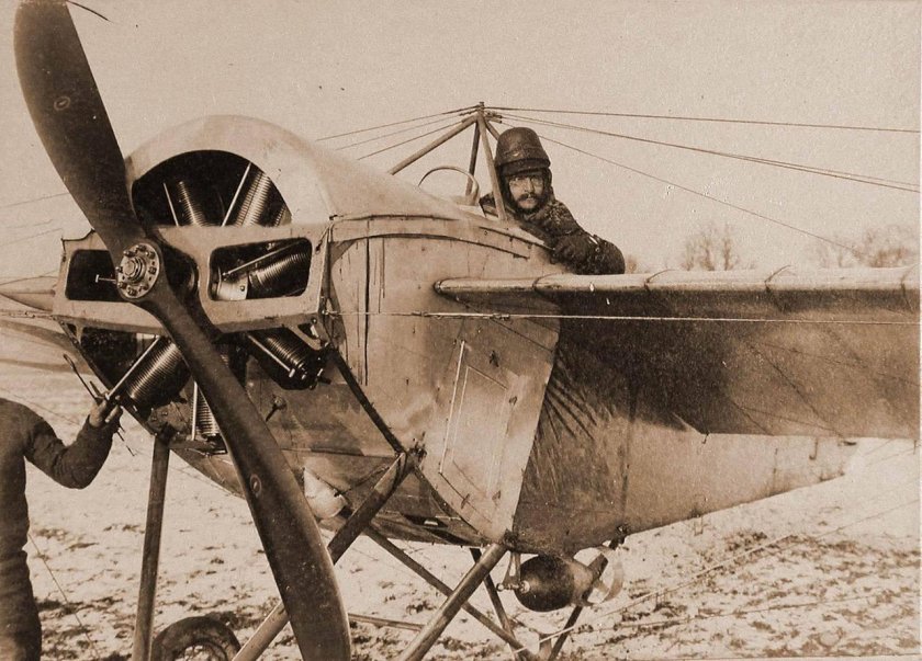 Вячеслав Матвеевич Ткачев летчик