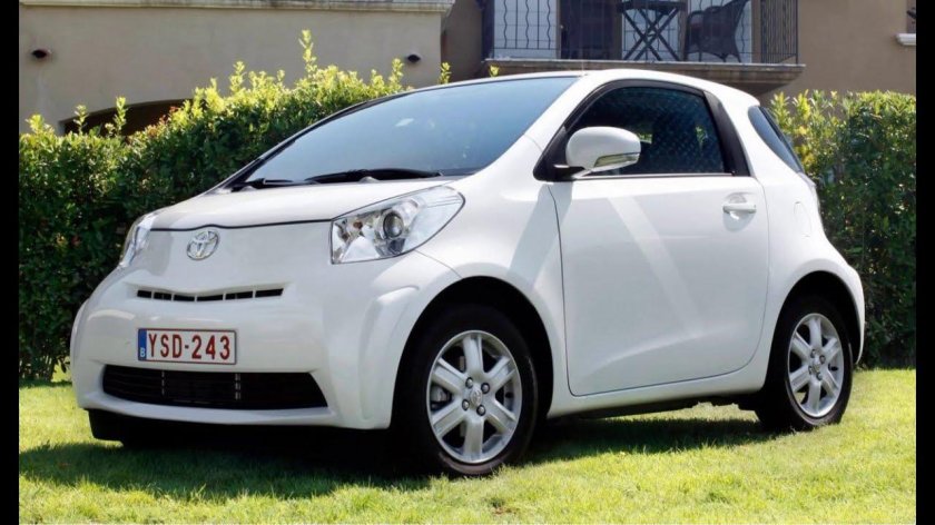 Малолитражка Тойота IQ