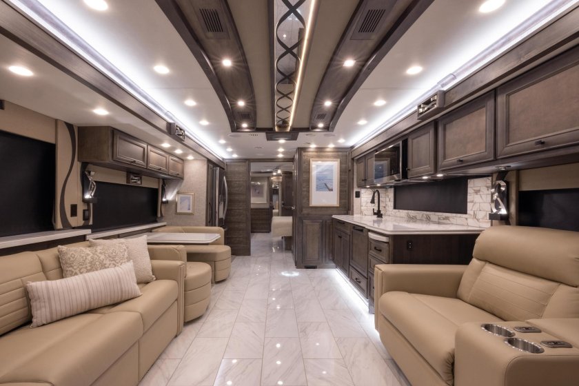 Автодом внутри