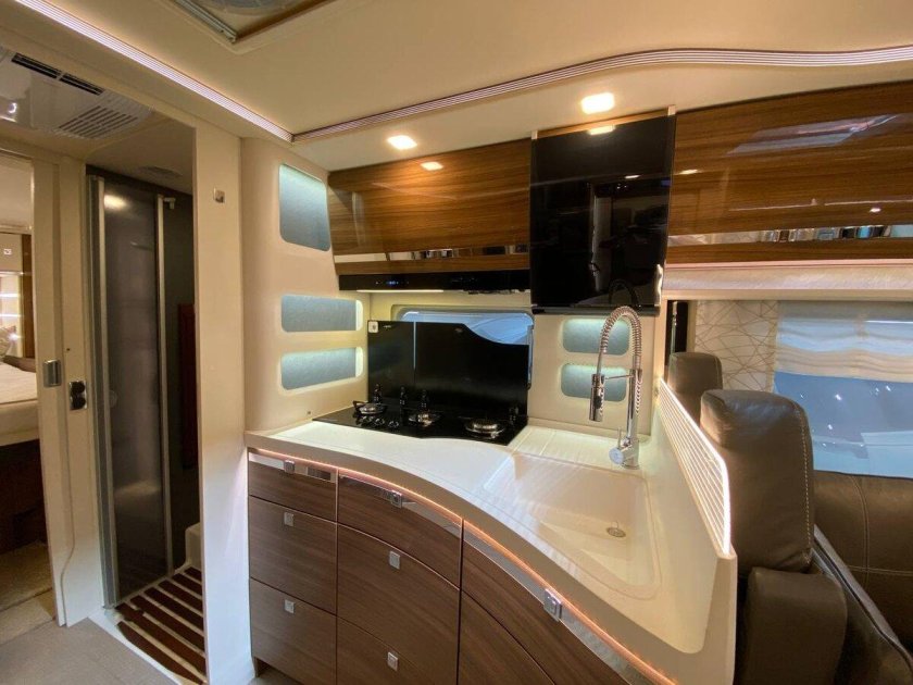 Автодом Ford Transit eura mobil 685