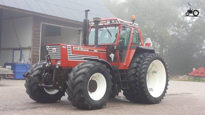 Трактор фиат