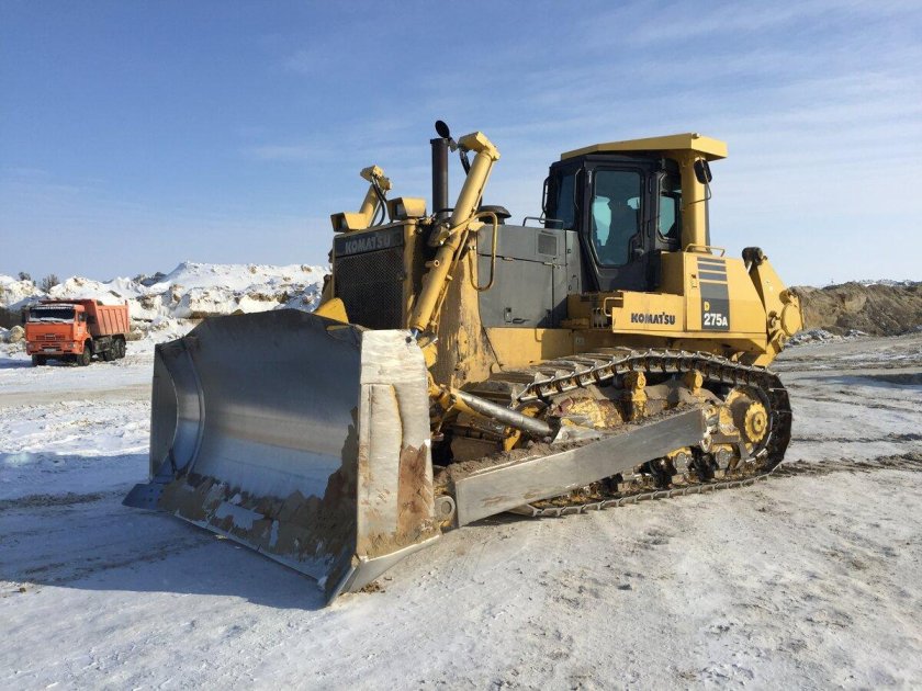 Бульдозер Komatsu d275