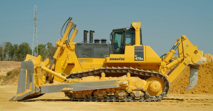 Бульдозер Komatsu d475