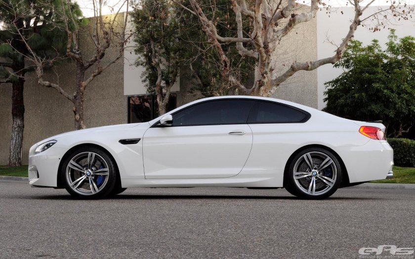 BMW m6 белая