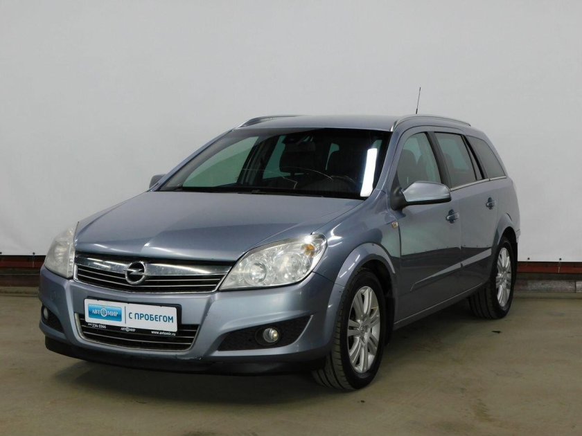 Опель Астра серый универсал