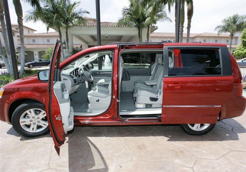 Минивэн Додж Караван