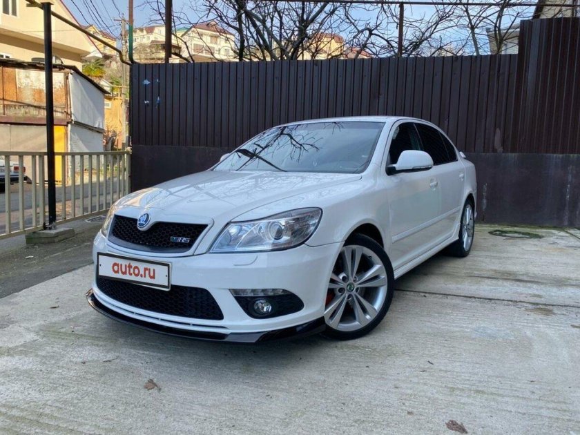 Шкода Октавия 2010