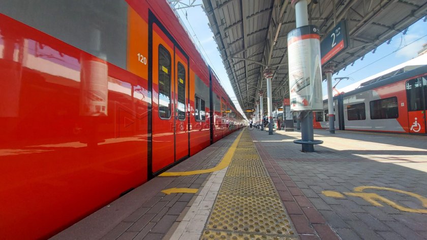 Поезд Штадлер двухэтажный МЦК