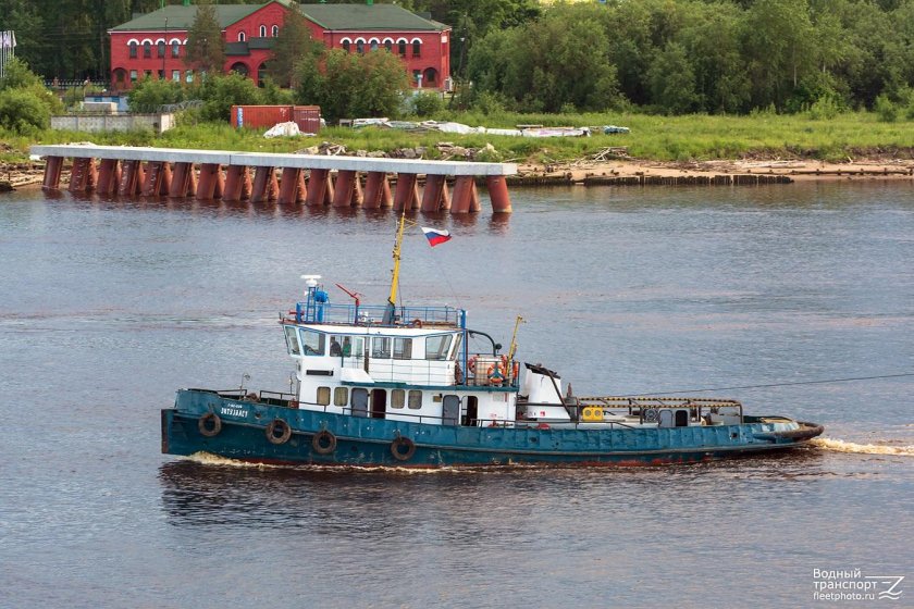 Судно «Энтузиаст