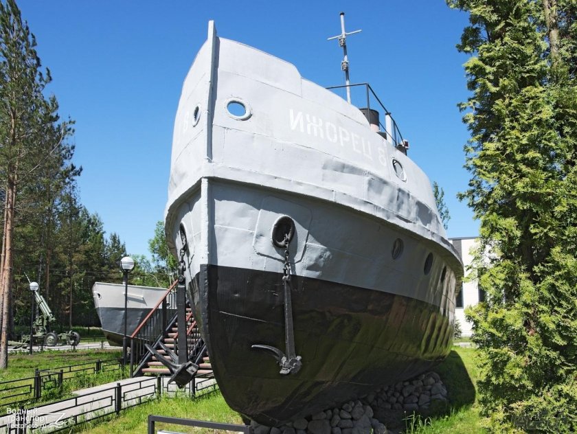 Буксир Ижорец 8