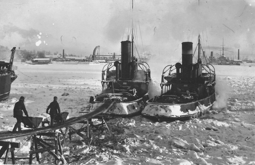 Паровой буксир типа Ижорец