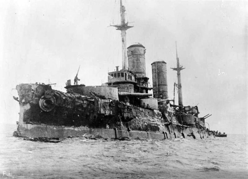 Эскадренный броненосец Слава