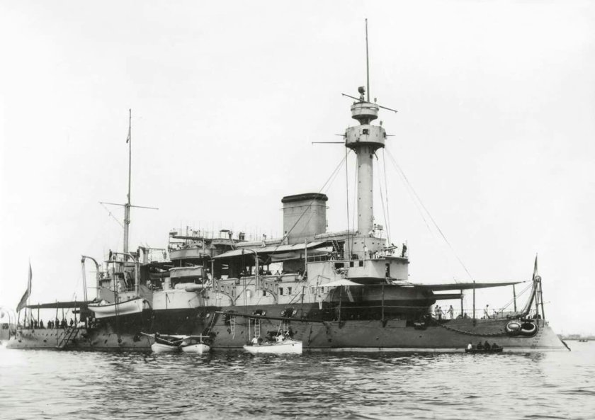 Броненосец "Hoche"(Ош)