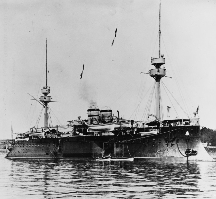 Броненосец Шарль Мартель