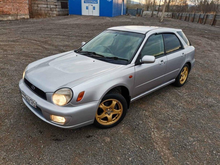 Subaru Impreza 2000