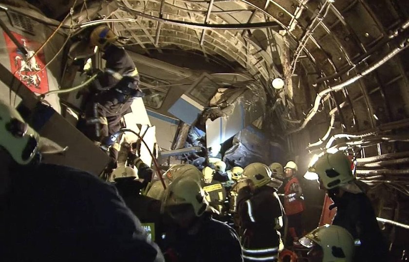 Авария в метро Славянский бульвар 2014