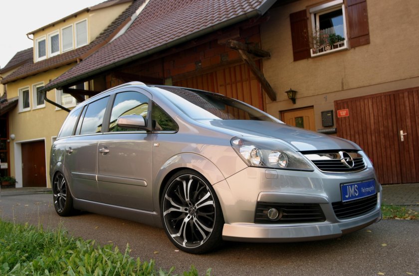 Opel Zafira b 2009