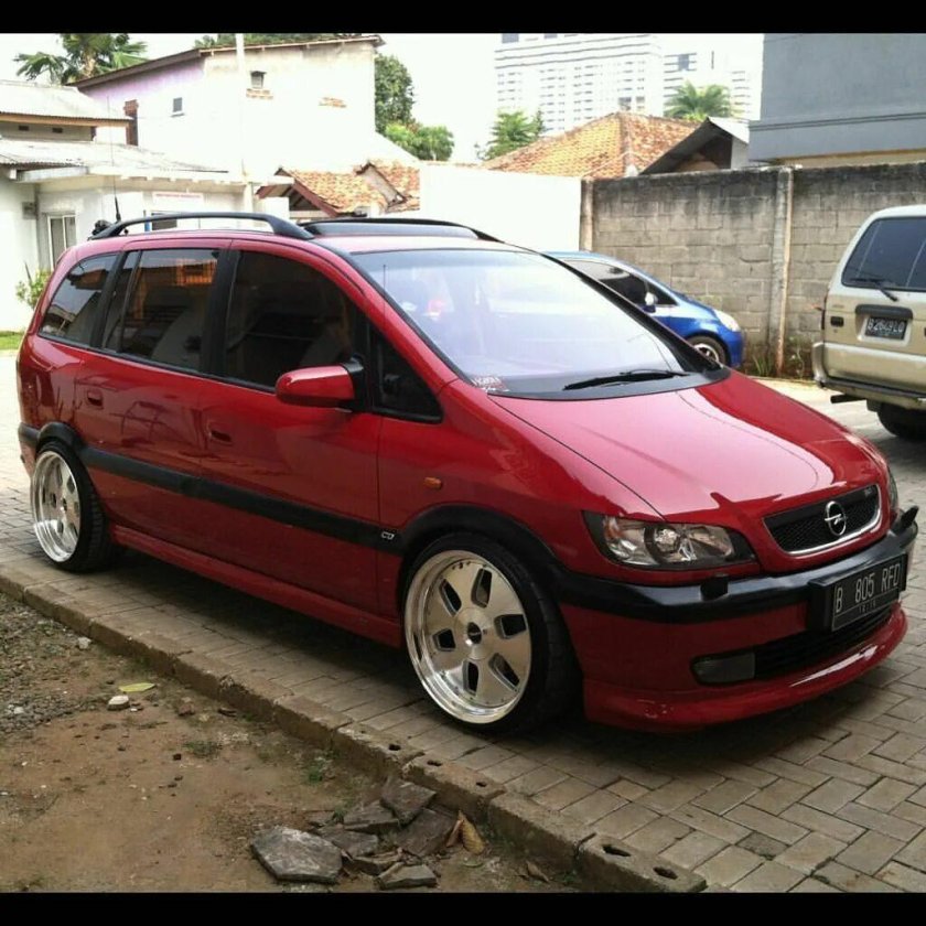 Opel Zafira 2005 Tuning