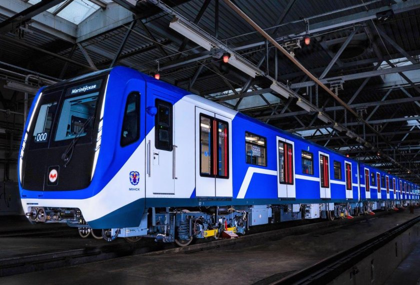 Новые вагоны метро