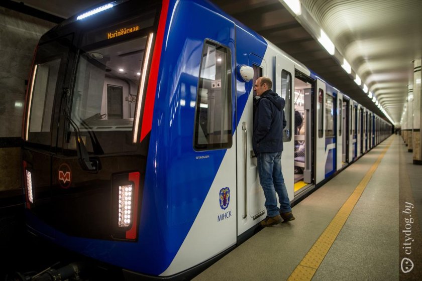 Штадлер Минск метро