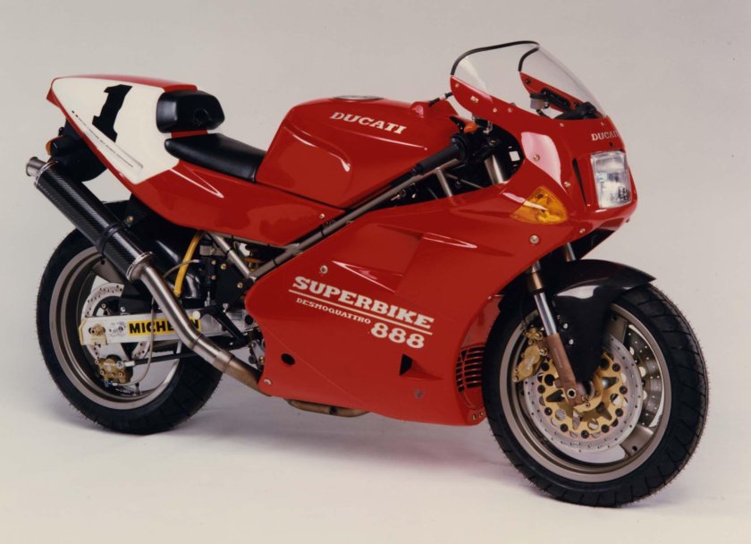 Ducati 851