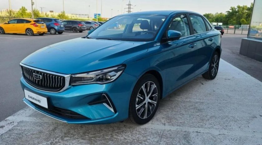 Geely Emgrand 2024