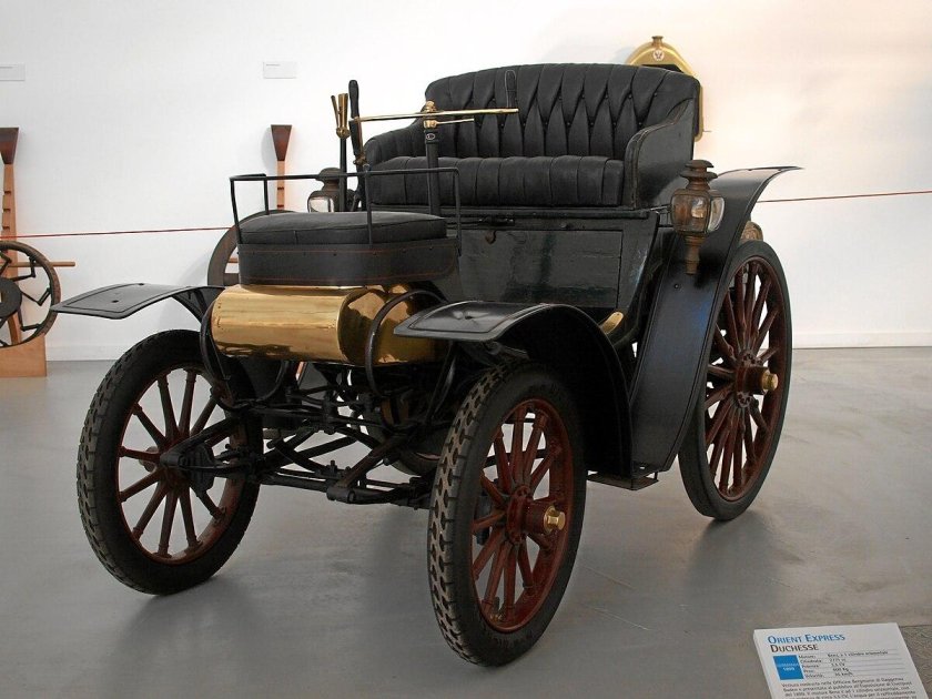 Автомобиль Бенц вело 1895