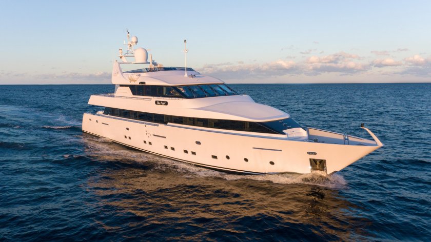 Charter yacht