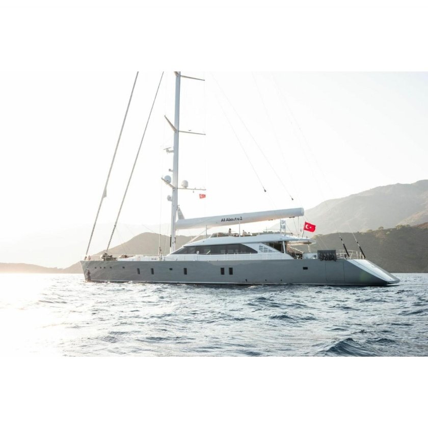 Моторсейлер