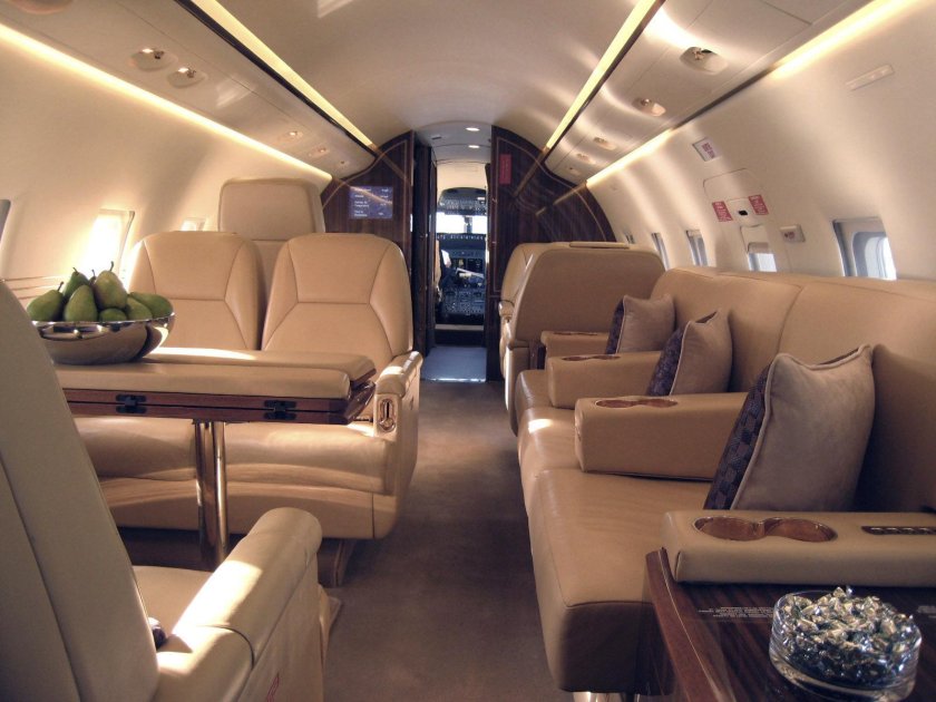 Bombardier Challenger 604 салон
