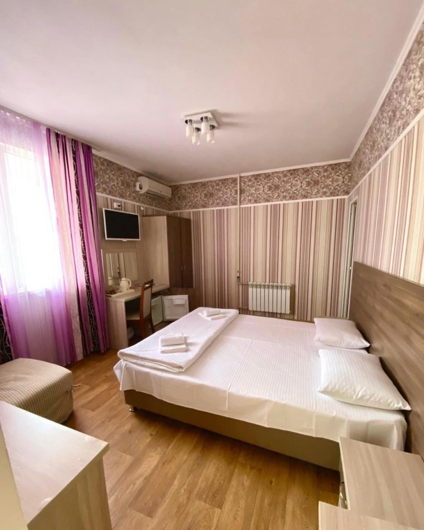 Миран Адлер Прибрежная 35