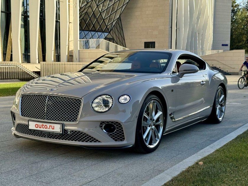 Машина bentley continental gt